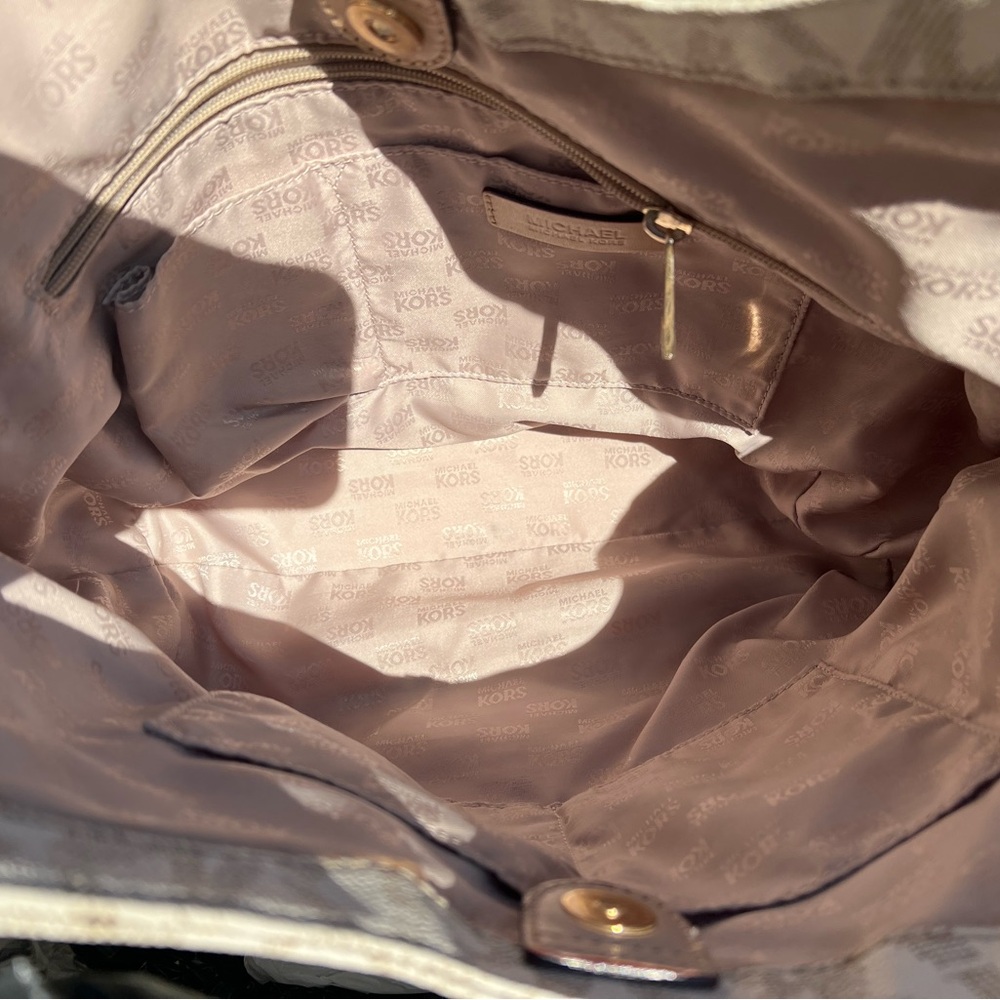 MICHAEL KORS BEIGE TOTE - Picture 2 of 14